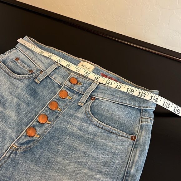 Alice + Olivia AO.LA Good highrise exposed button lightwash distressed jeans, 27 - Picture 8 of 15